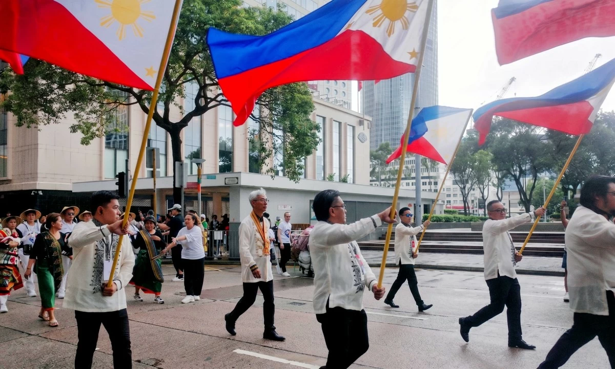 With the Philippine flag in hand during the parade, Palawan Group highlighted its mission of supporting Filipinos at every stage of their financial journey.