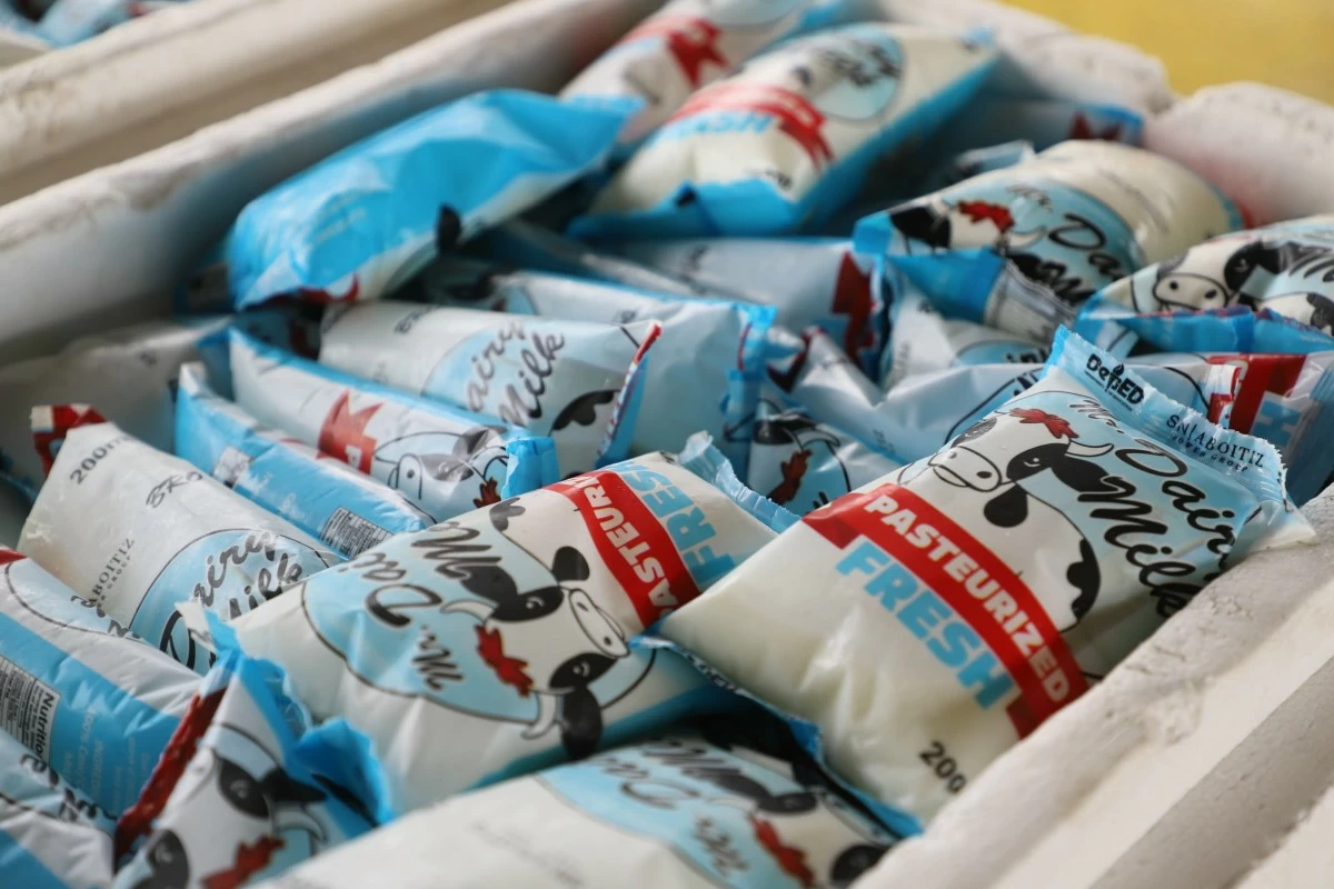 MILK for the feeding program for children in Isabela.  