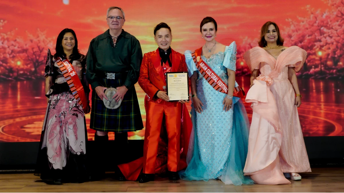 (From left )PDG Gina Sy, RI past president Gordon McInally, Dr. Rollin Tabuena, RPIC PDG Mildred Vitangcol, and ARPIC Rhoda Gonzalez.