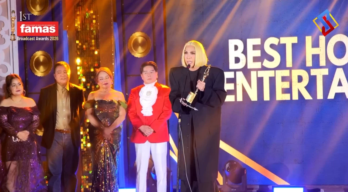 Vice Ganda wins Best Host for Entertainment (Facebook) 