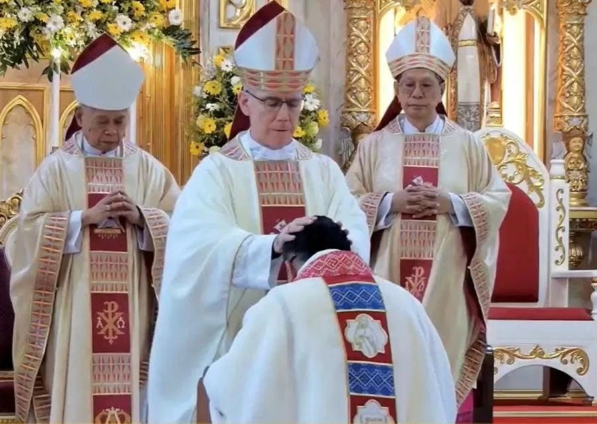 BROWN blesses Vaquilar during his ordination on Tuesday. (FL)