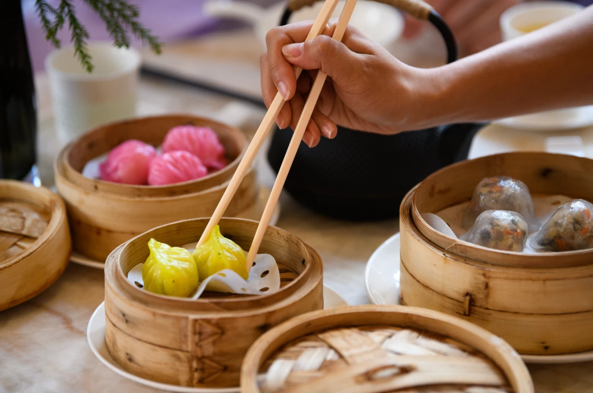 Trolley dim sum the old way — Lin Heung Lau
