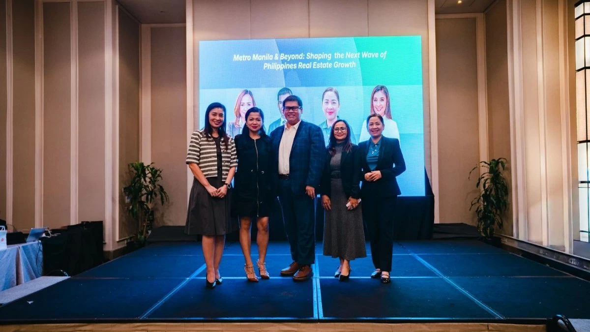 {Photo: Connect Manila)