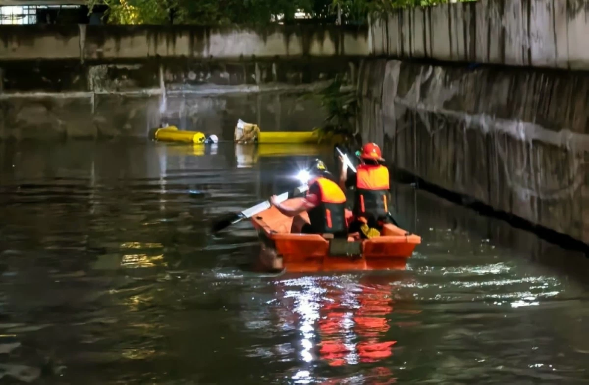 The search and rescue operation  to find the missing boy in Taguig (Photo from Barangay Pinagsama, Taguig, on Facebook) 