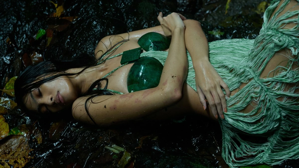 Jeromo Lorico's 'Alembong' collection (Photos: Jerick Sanchez | Make-up: Zidjian Paul | Muse: Sidney Flores)
