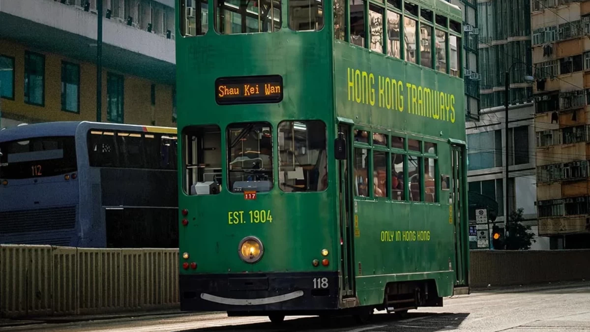 Ding Ding trams with their dark green colors. (Photo: Hong Kong Tourism Board)