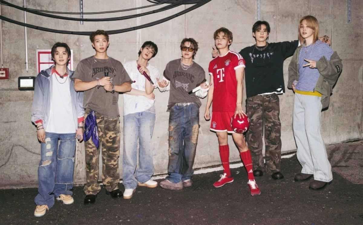 BTS (X)