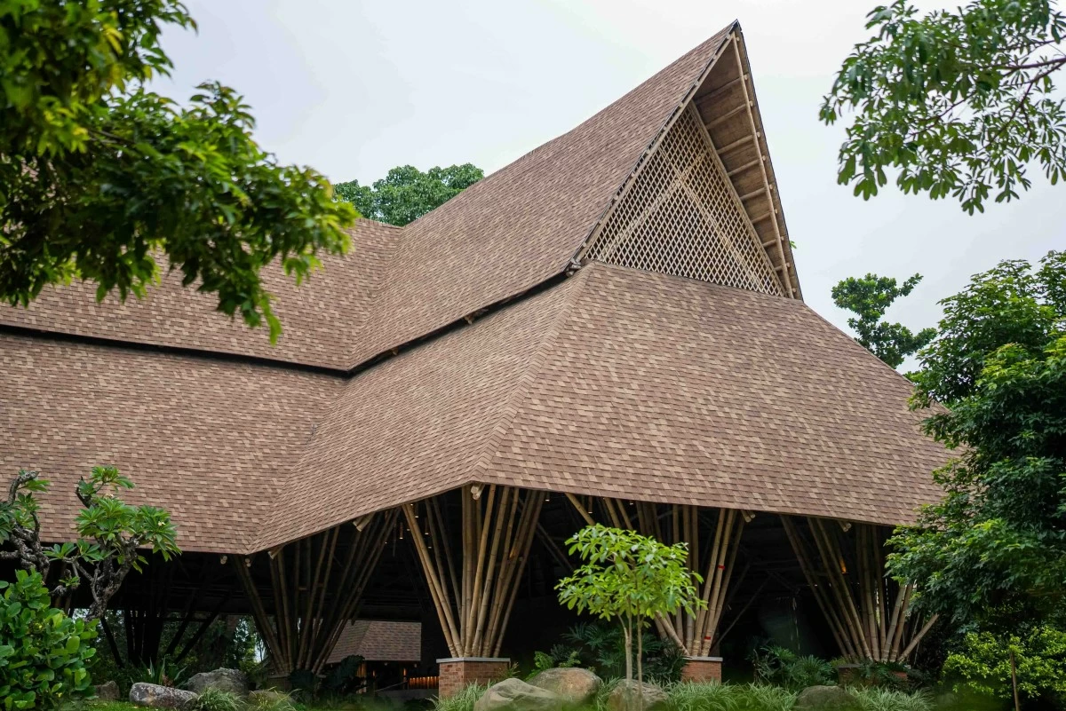 Architect Rhalf Abne’s Dumaguete Pavilion.