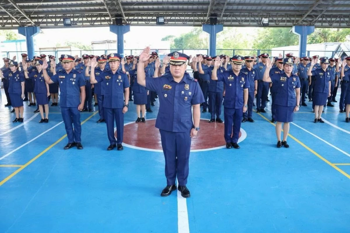 NEWLY promoted PRO-NIR police officers. (PRO-NIR)
