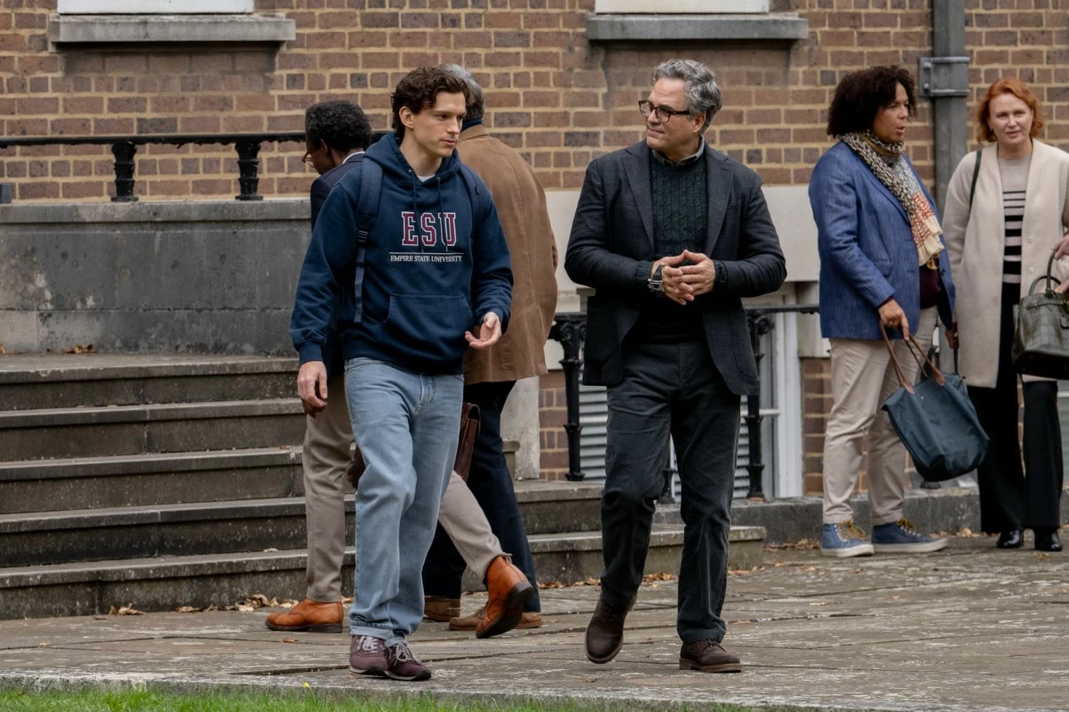 Tom Holland as Peter Parker and Mark Ruffalo as Bruce Banner on 