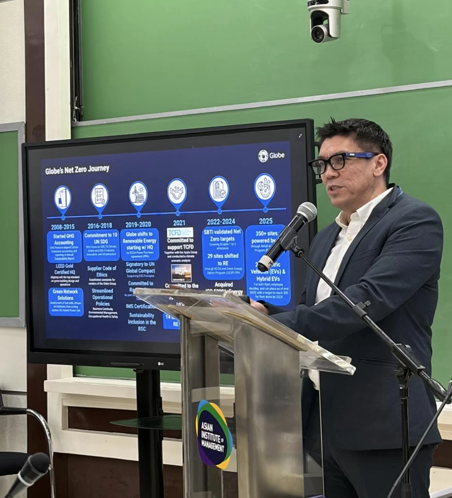 Raymond Aguilar, Globe VP of risk and property management, delivering his speech at the Asian Institute of Management (AIM) 
