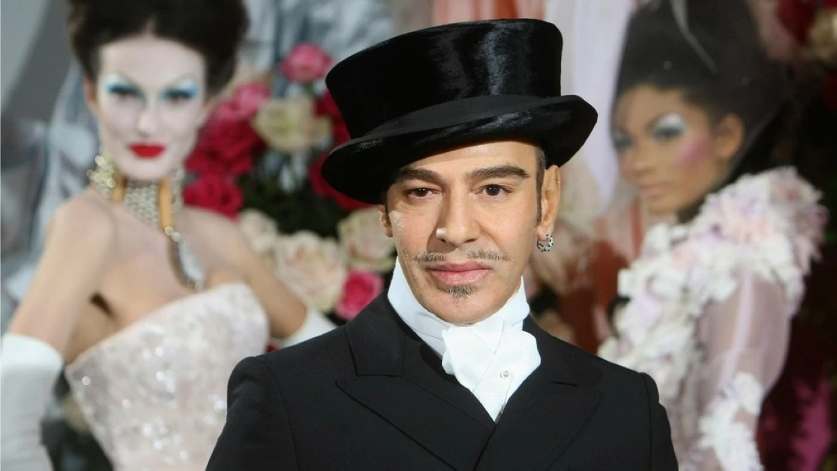 Fashion designer John Galliano poses at the end of the presentation of the Dior Haute Couture spring/summer 2010 fashion collection on Jan. 25, 2010, in Paris. (Photo: Jacques Brinon/AP Photo)