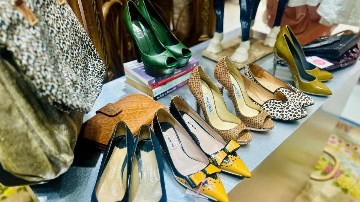 Vintage international luxury brands (Photo: Rey Ilagan/Manila Bulletin)