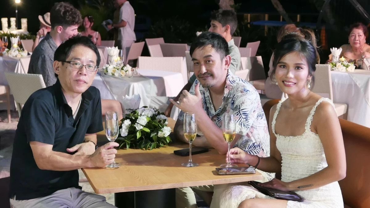 Koji Sato, branch manager of HIS Travel Corp.; Kentaro Kurita, general manager of HIS Travel Corp.; and Charie Borres, public relations manager of Plantation Bay (Photo: Monica Araneta Tiosejo/Manila Bulletin)
