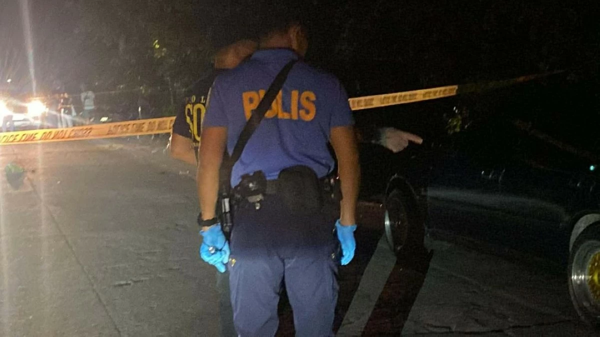 AN Indian national was gunned down by motorcycle-riding assailants in Barangay Villamonte, Bacolod City on Tuesday, Aug. 4. (Arjay Casipe)

