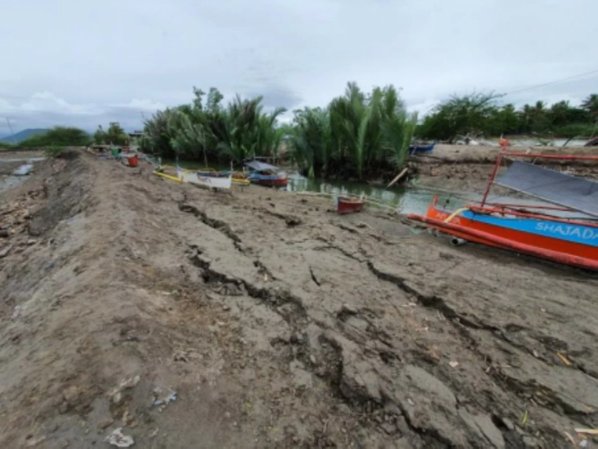 Liquefaction in Brgy. Aplaya, Hagonoy, Davao del Sur, after a 6.9-magnitude earthquake on Dec. 15, 2019. (Image by DOST-PHIVOLCS)
