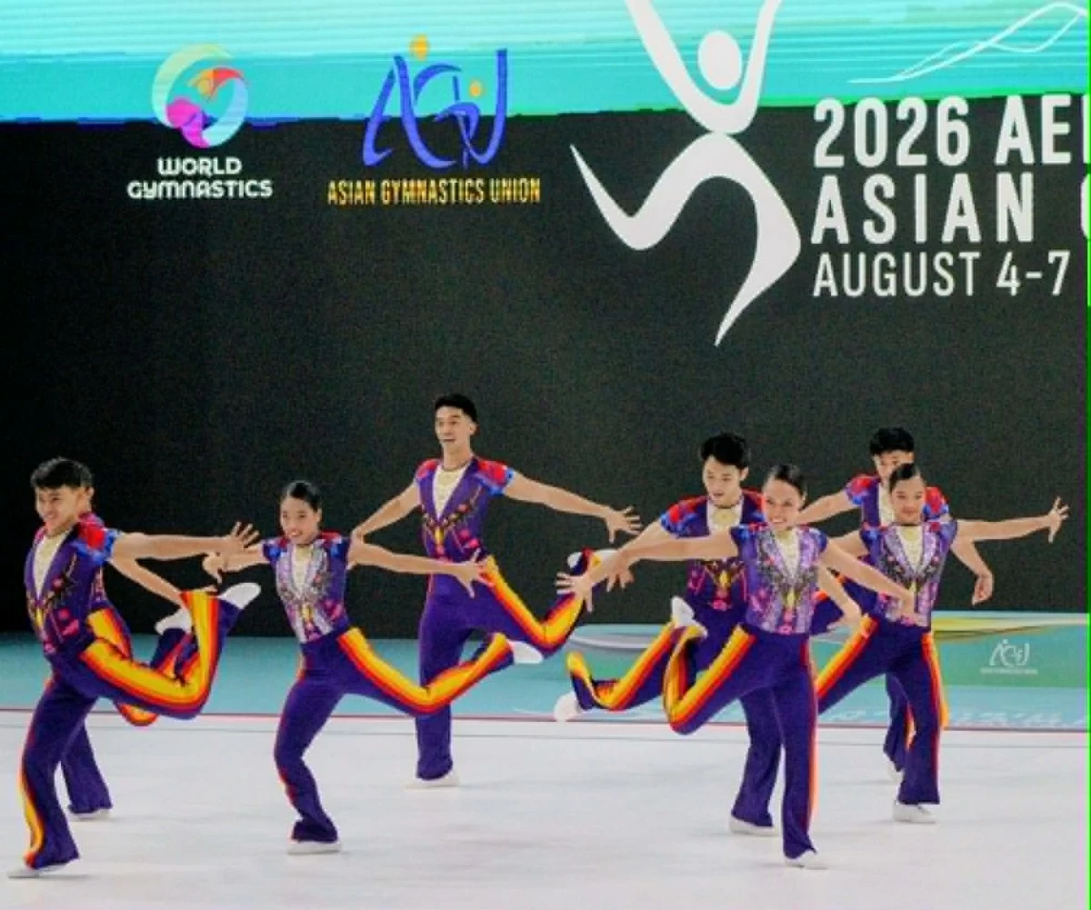 The Philippine aero senior dance squad wows 'em on the way to the silver medal in the 10th Aero Gymnastics Asian Championships at the Tagaytay CT Velodrome in Tagaytay City. (GAP)