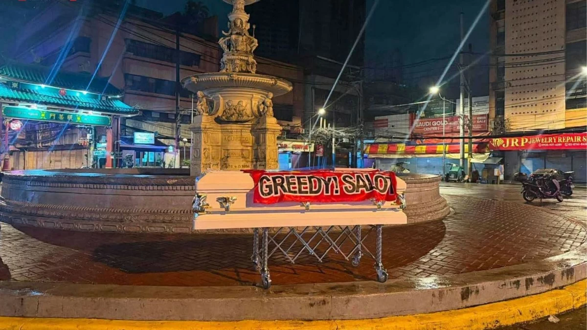 Another casket was found in front of the Carriedo Fountain in Sta. Cruz, Manila. It was among the five coffins found around Metro Manila on Aug. 7, 2026. (Photo from Manila Police District)