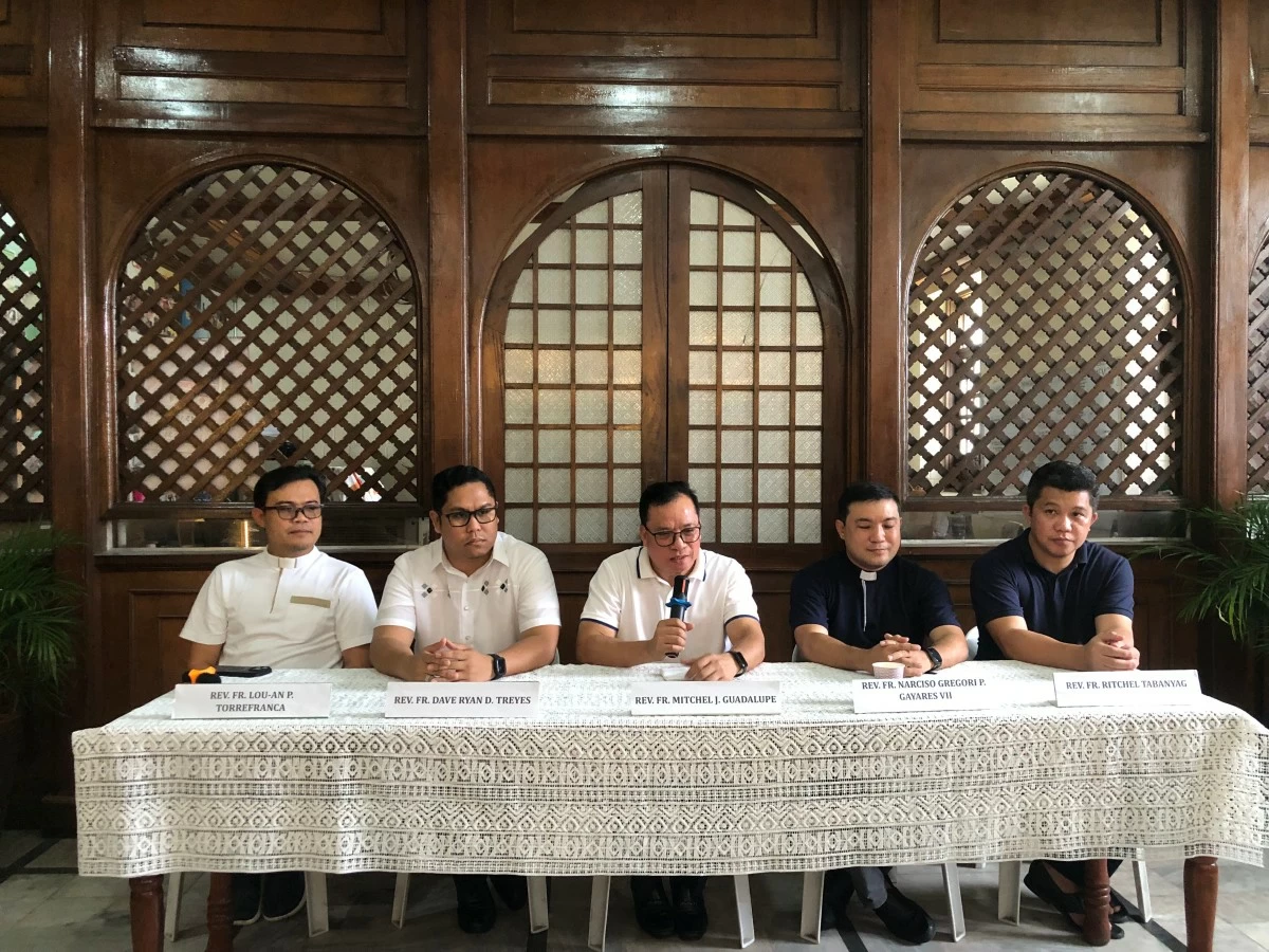 ‎THE  Diocese of Bacolod announces the canonical installation of Most Rev. Louie Galbines as the seventh bishop of the diocese. (Glazyl Masculino)
‎
‎
‎
