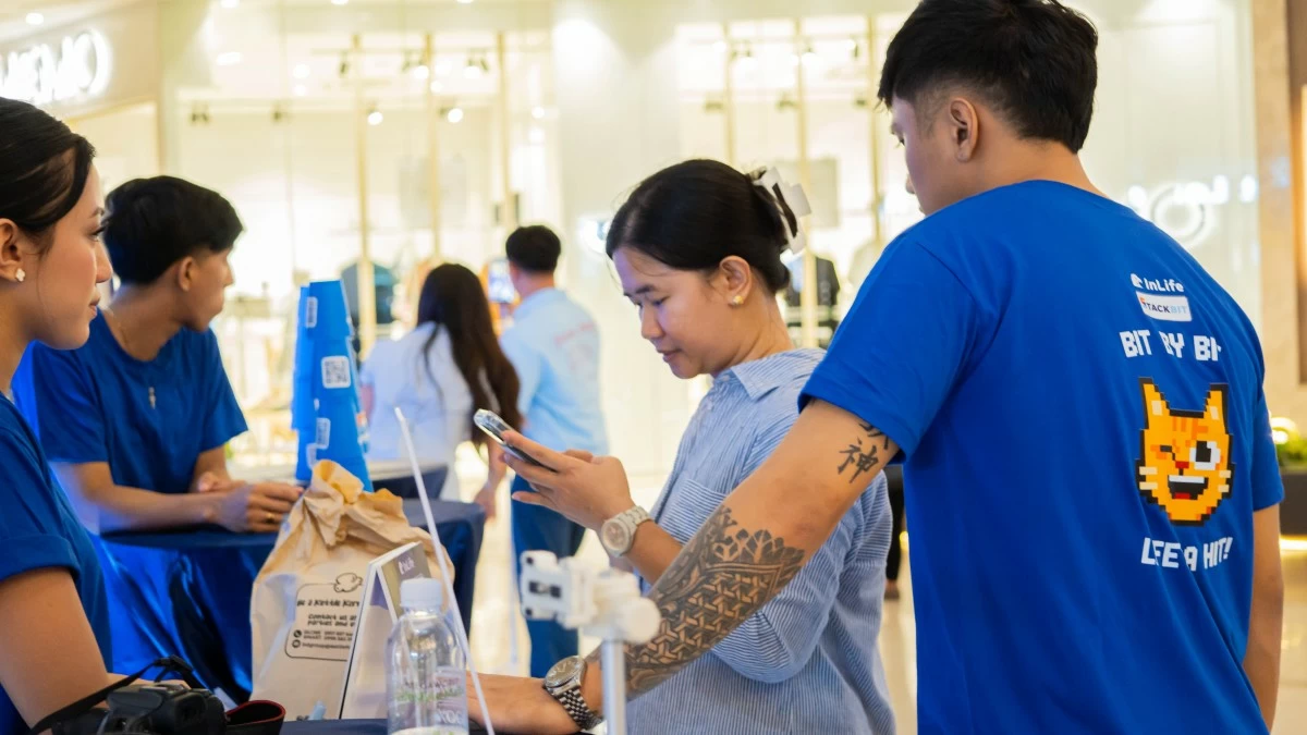 With the StackBit app, get insured within minutes. (Photos: InLife)