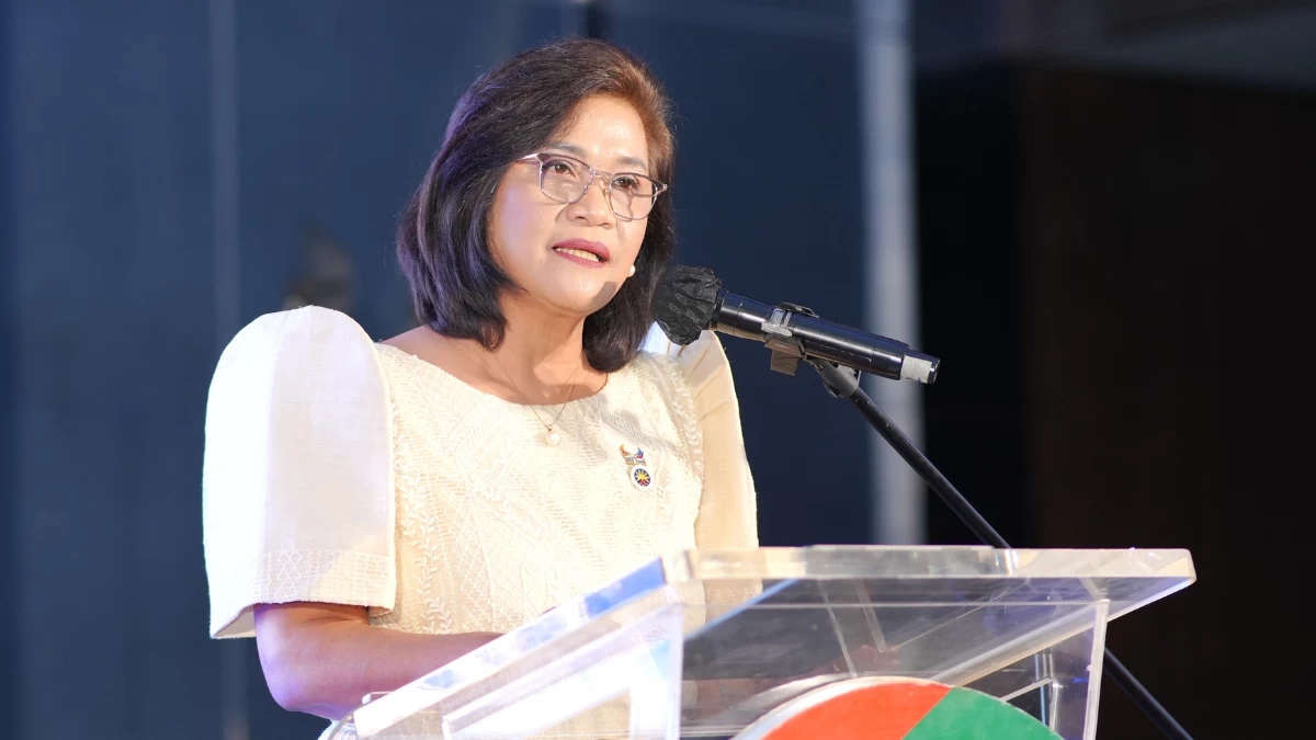 Commission on Higher Education (CHED) Chairperson Dr. Shirley C. Agrupis delivers her keynote address at EdConnect 2026, highlighting the need to equip graduates with digital competence, adaptability, critical thinking, creativity, and ethical judgment to thrive in an AI-enabled world.