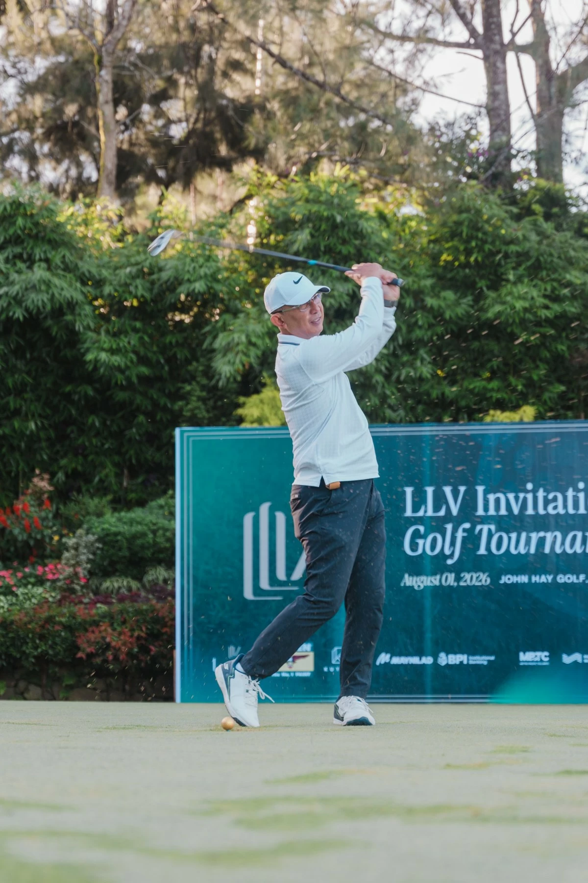 Baguio City Mayor Benjamin Magalong won the Seniors Division championship at the LLV Golf Invitational (Photo: LLV)