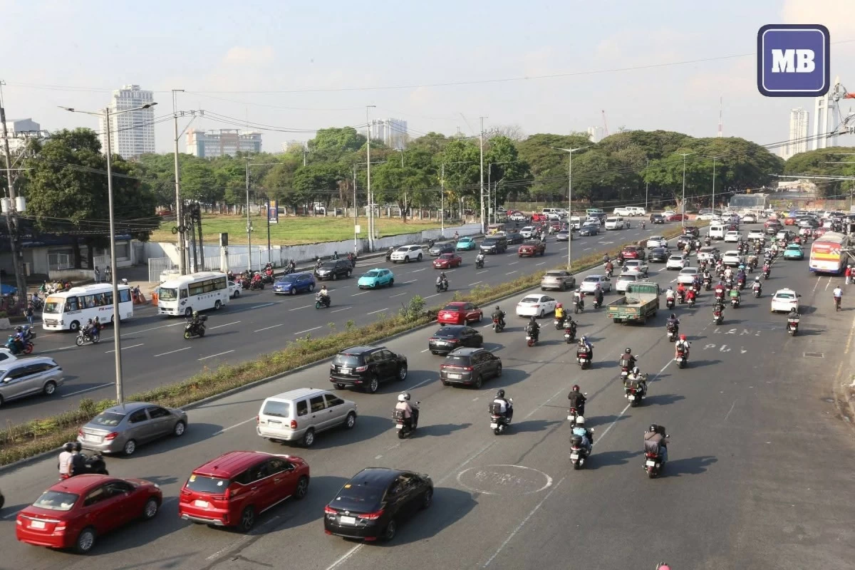 Fewer four-wheeled vehicles than usual are seen traversing Commonwealth Avenue in Quezon City on April 8, 2026, with motorcycles accounting for most of the traffic along the major thoroughfare. (Marti Sandino San Juan/ManilaBulletin)