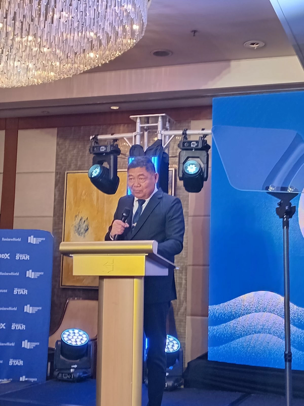 DPWH Undersecretary Charles Calima delivers his keynote address titled “Innovation Against the Flood”. (Photo by Sean Fernando)