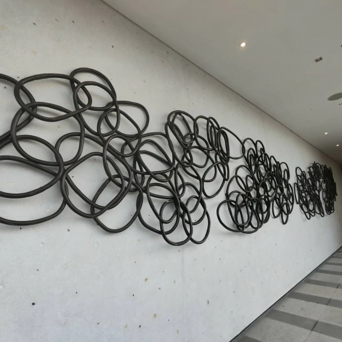 Vito Selma wall sculpture 2 (Photo: Carla Mortel)
