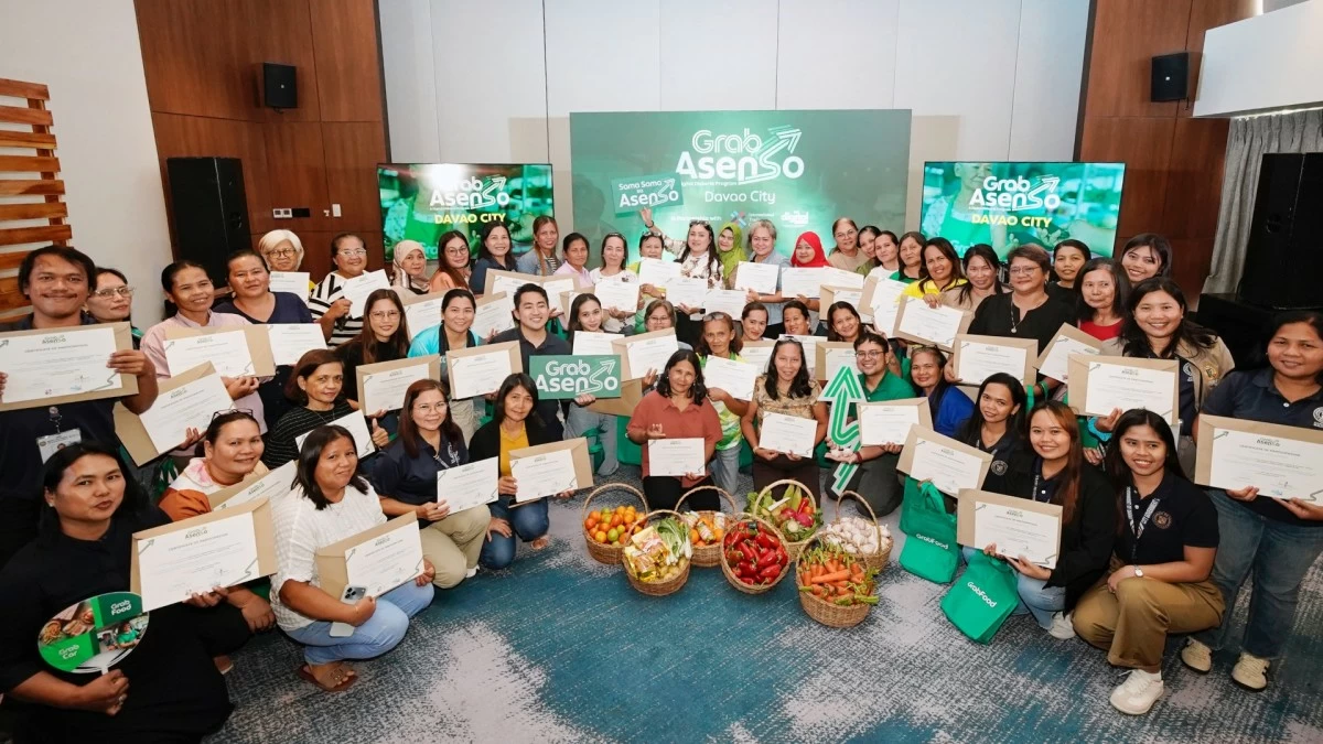 Women farmer-entrepreneurs from the Rural Improvement Club (RIC) Davao City Federation Inc. took part in learning modules on AI 101 for small businesses, branding strategy, product photography, and digital business profile optimization facilitated by Digitalization Business Advisor from ITC-Digital PINAS.
