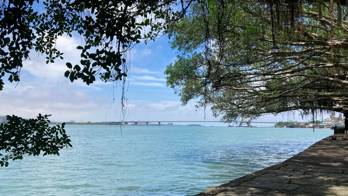 Danjiang Bridge