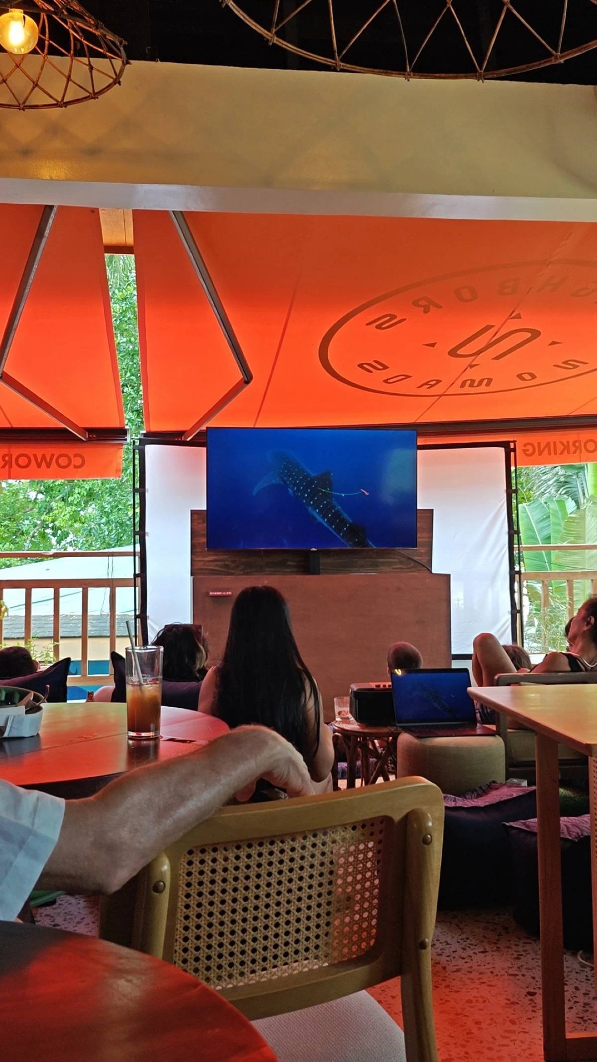 Film screening at Bearcat Travel Lounge (Photo: John Legaspi/Manila Bulletin)