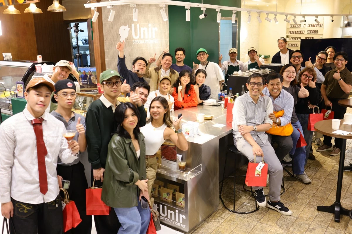 Guests take part in the coffee experience during Modo Food and Living Japan’s first-anniversary celebration. (Photo: Modo Food and Living Japan)