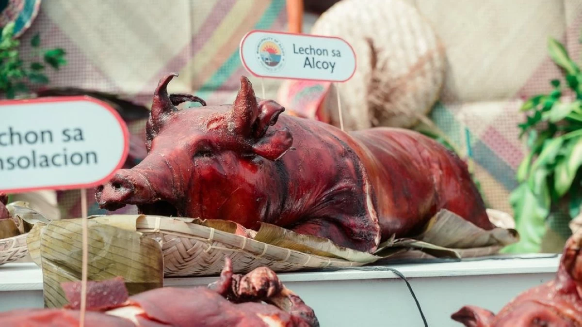 The municipality of Alcoy brought its best lechon to the festival. (Photo: Megaworld)
