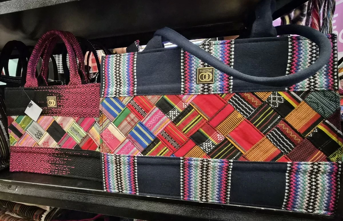 Filipino creativity, craftsmanship, and culture in every creation. From contemporary Filipiniana and handwoven bags to intricate artworks and locally crafted jewelry, women-led MSMEs bring tradition to life through products that celebrate Filipino heritage while reimagining it for today’s market at the Women Strong Network Hybrid Trade Fair.
