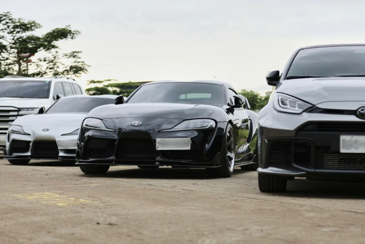 Grupo Toyota members’ cars on display at the Toyota Legacy Experience.