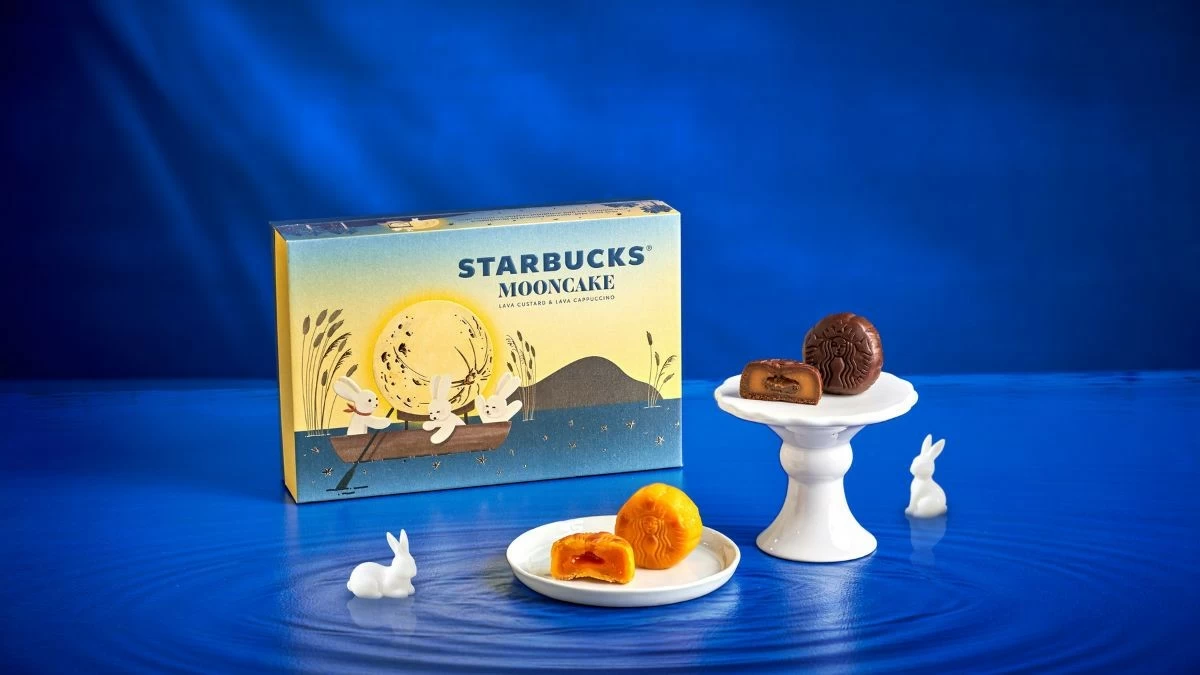 MOONCAKES, WITH A STARBUCKS TWIST The limited-edition Starbucks Mooncake Gift Set features four Lava Custard mooncakes and two Lava Cappuccino mooncakes, each with a molten center (Photo: Starbucks PH)