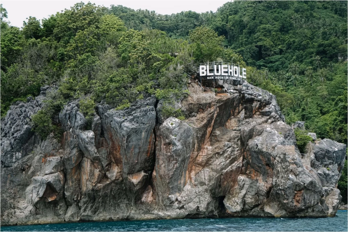 San Agustin's Blue Hole 