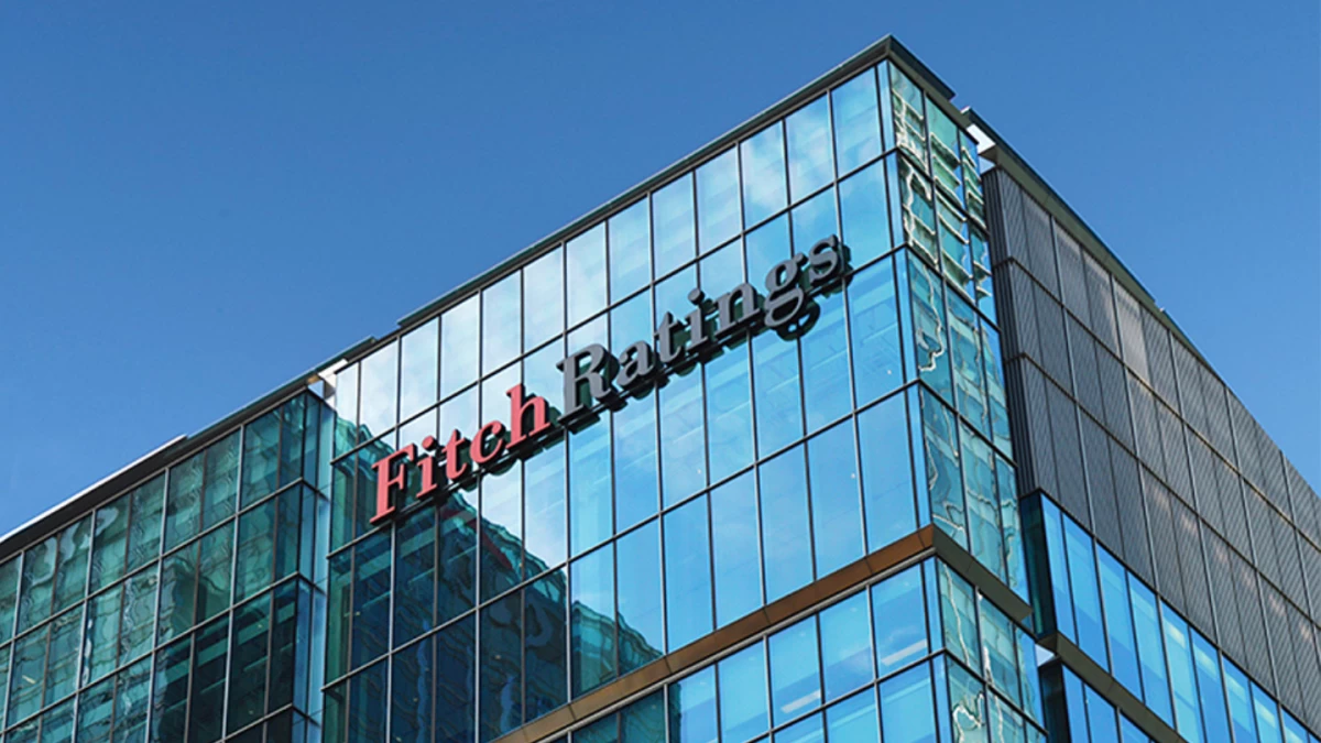 Fitch: Slowing Philippine growth impairs budget deficit reduction effort