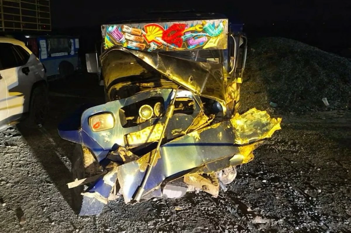 The passenger jeepney involved in the fatal crash in San Mateo, Rizal, sustained heavy damage to its front portion after hitting a cemetery fence. (Photo courtesy of the San Mateo MPS)