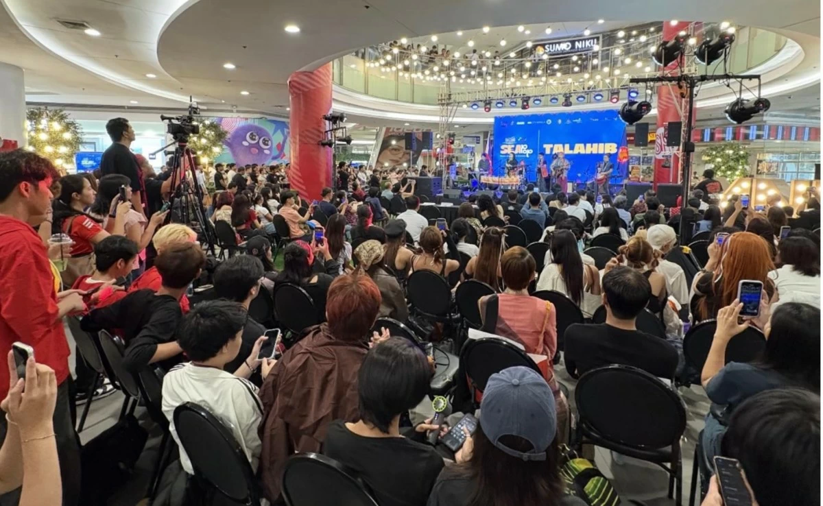 Crowds filled the venue, ready to experience the diversity of ASEAN nations