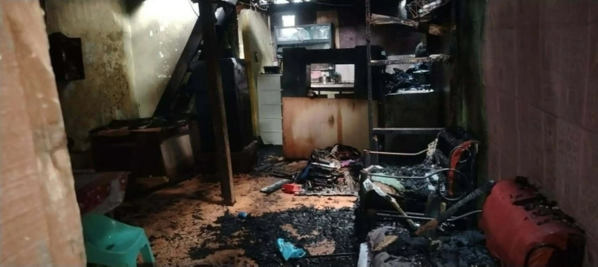 The fire in Bunyi Compound on East Service Road, Barangay Cupang, Muntinlupa on Aug. 22 (Photo from Muntinlupa Department of Disaster Resilience and Management)