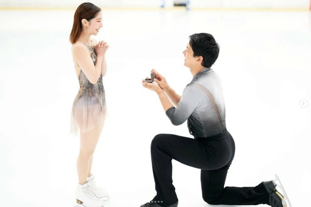 Skating duo Riku Miura (left) and Ryuichi Kihara, who announced their engagement on social media (from Miura's Instagram account)