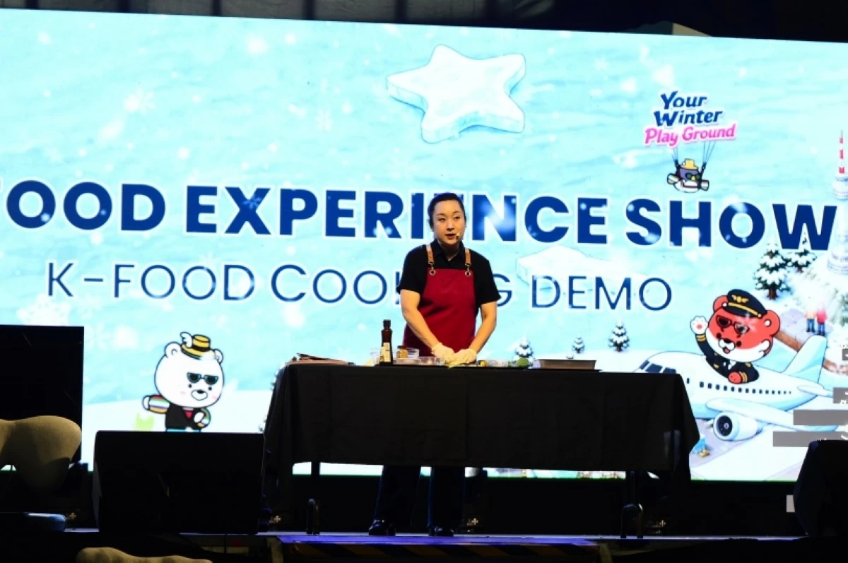 Korean food cooking demo at the Korea Travel Fiesta 2026 on Aug. 22 at the SM Mall of Asia (Jonathan Hicap)
