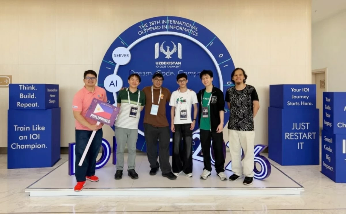 Filipino students and their coaches at the 38th International Olympiad in Informatics (IOI) in Tashkent, Uzbekistan (Photo from _erinnz on Instagram) 

