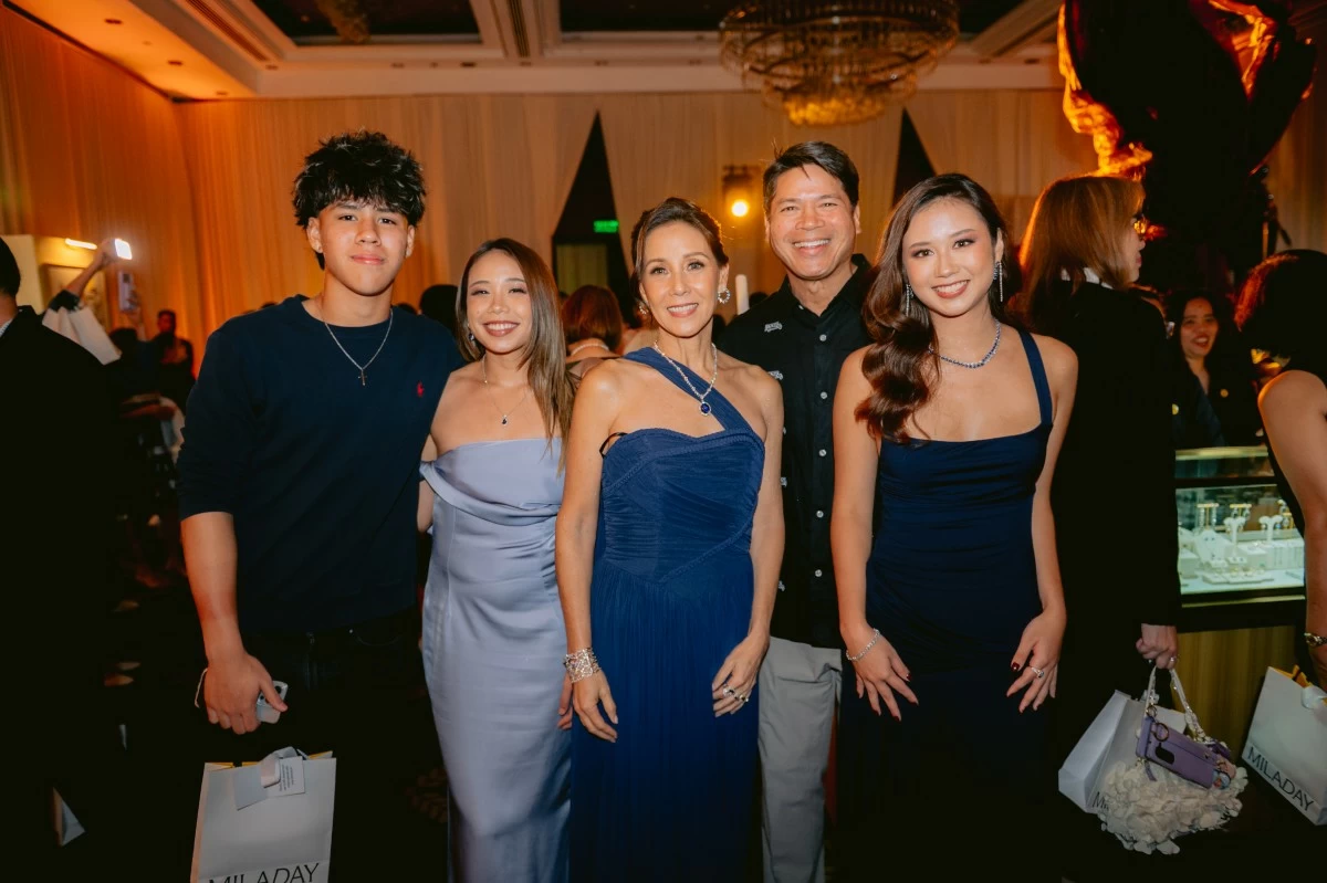 Christine Jacob-Sandejas and her husband Paco Sandejas with their children Jaime, Nina, and Gabby