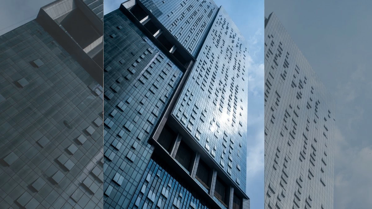 Exterior of the Park Central Towers (Photo: Ayala Land)