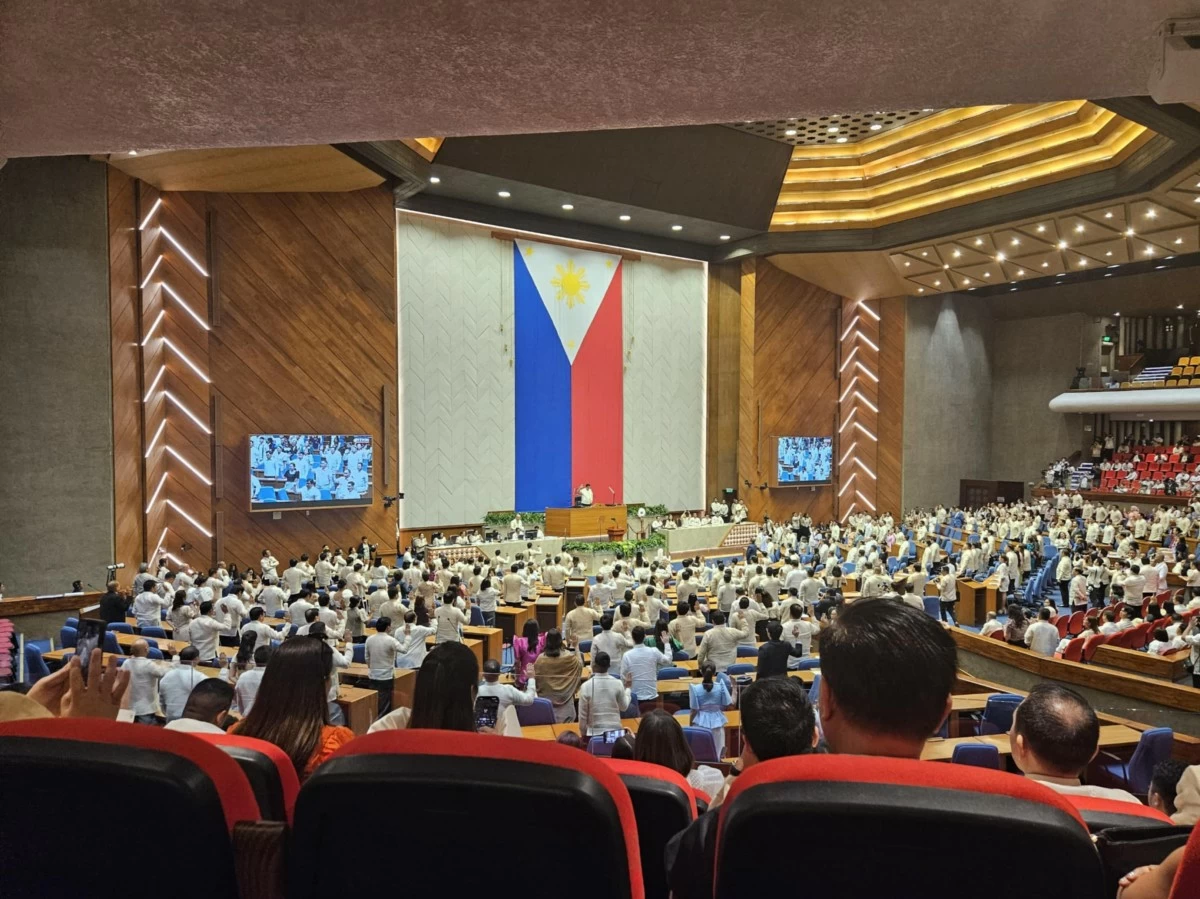 The House plenary hall (Ellson Quismorio)