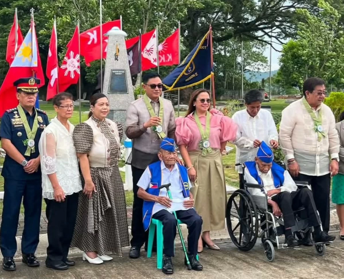 (Photo via Zaldy Comanda)