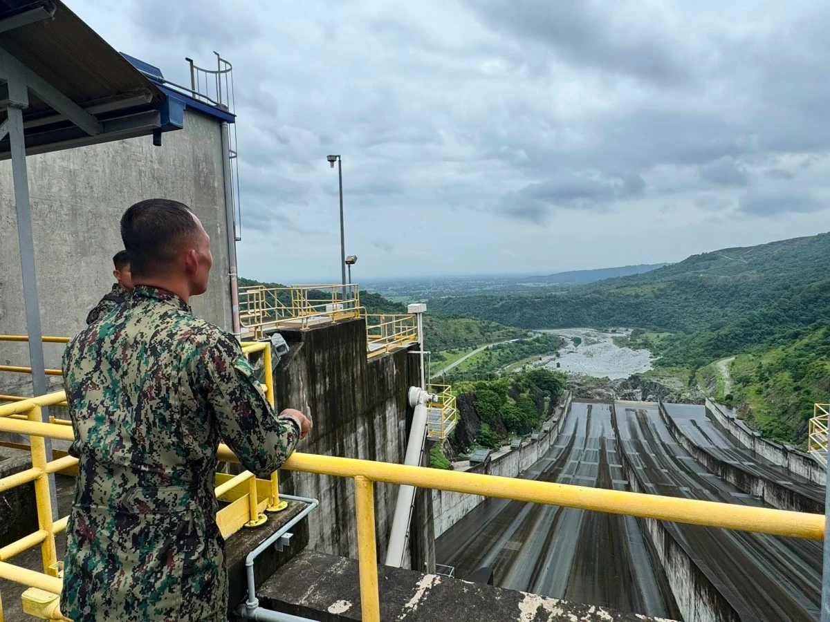Elf Städte in Pangasinan vor der Öffnung zweier Schleusentore des ...